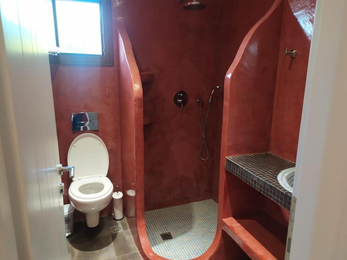 Mihal Suites Саранде Екстериор снимка